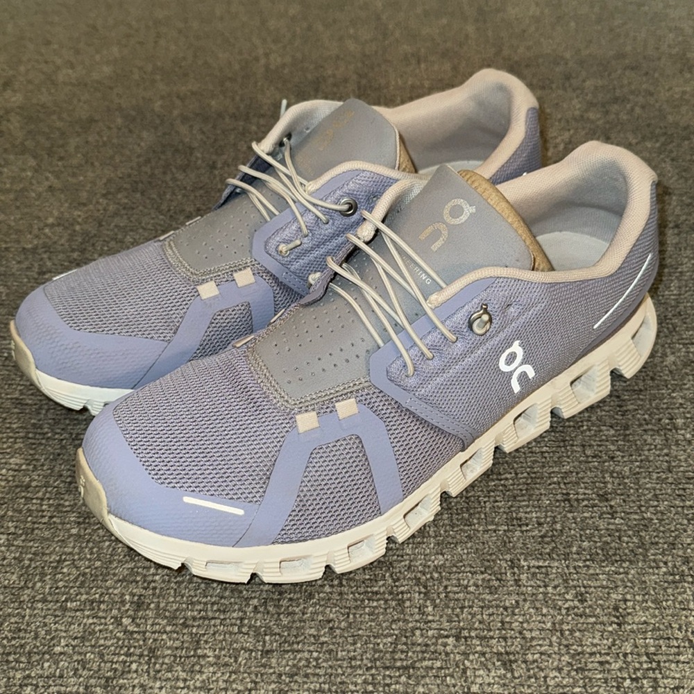 On Running Cloud 5 Shoes
